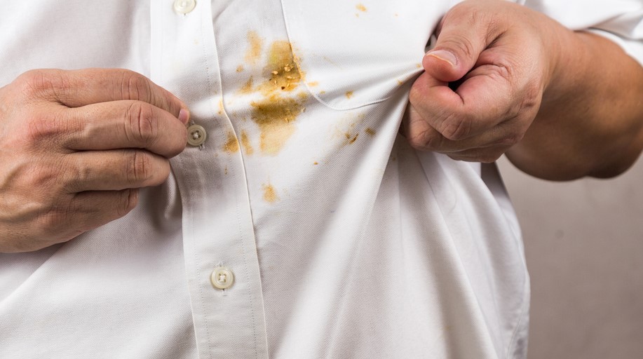 How to Remove Old Grease Stains From Clothes